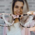Probieren Sie Brillen online, um die richtige Brille für Sie zu finden
